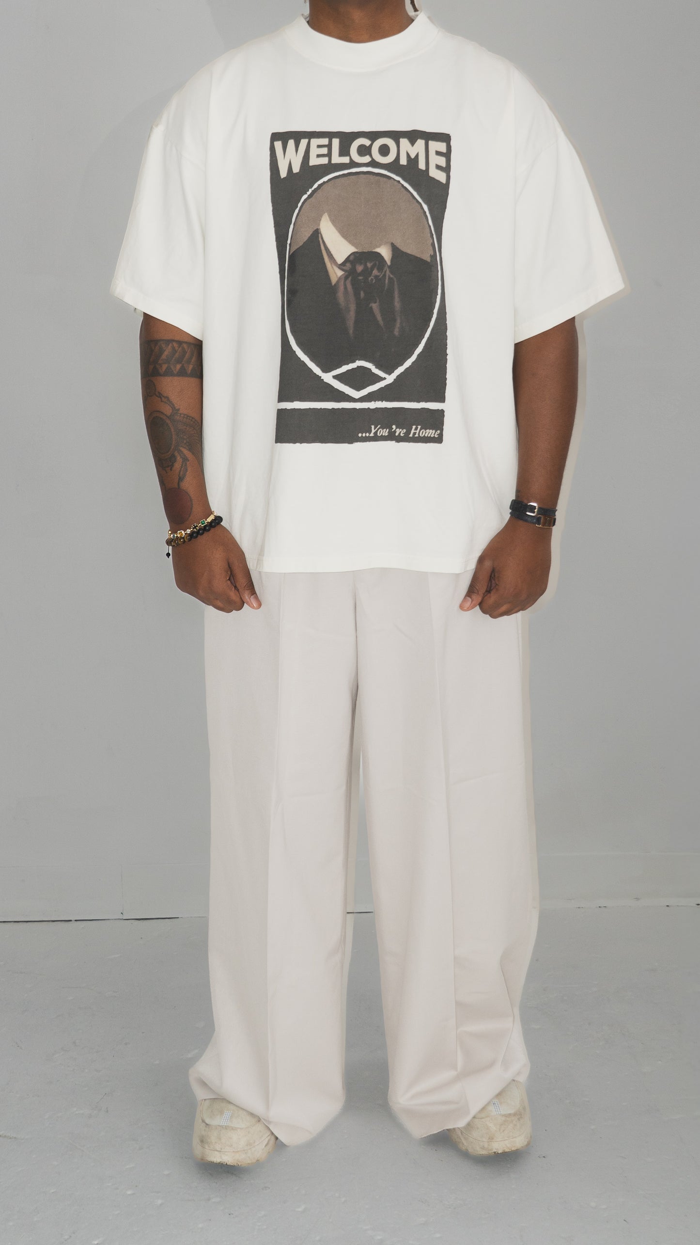 Portrait Tee - Snow White
